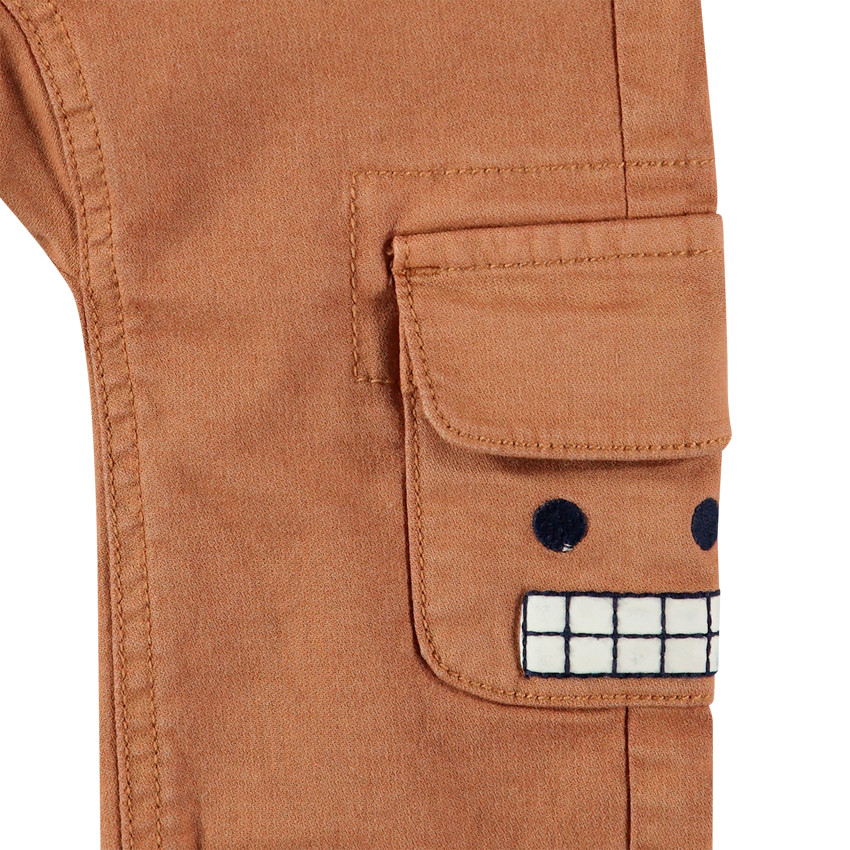 Pantalon en toile à poches et bretelles élastiquées 