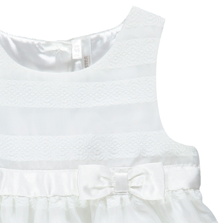 Robe de cérémonie blanche avec rayures et noeud satiné 