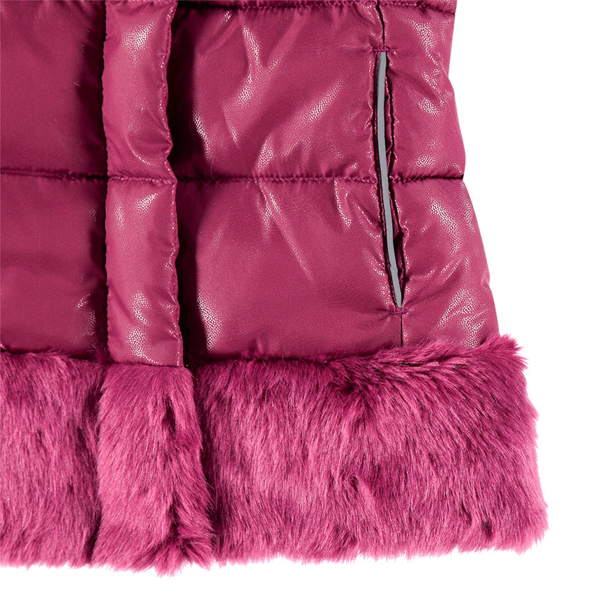 Parka matelassée doublée sherpa avec détails en fausse fourrure 