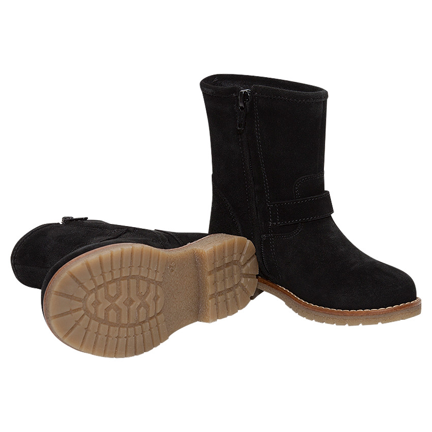 Bottines noire en suédine avec rose brodée du 28 au 35 