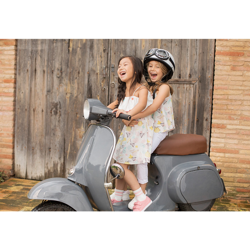 Robe à épaules ajourées avec volant et imprimé végétal 