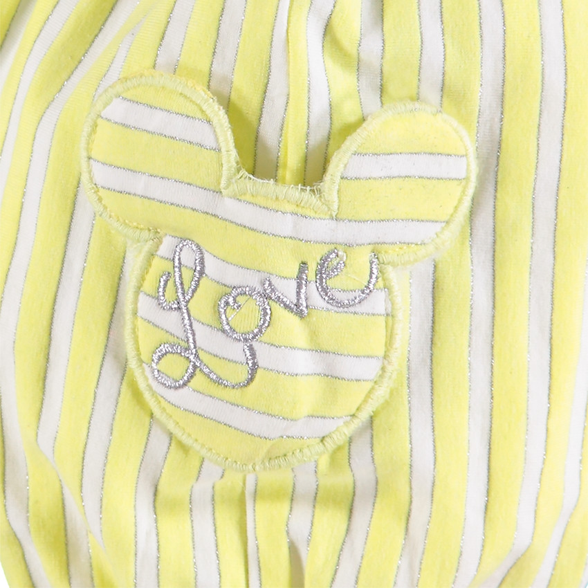 Ensemble avec tee-shirt print Minnie Disney et short rayé 