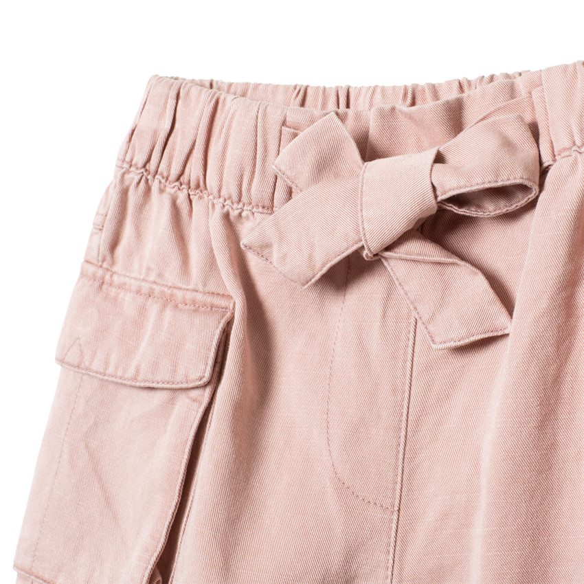 Short à poches et liens à nouer 