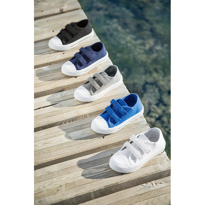 Baskets basses en toile à scratchs du 20 au 23 