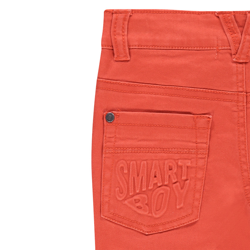 Pantalon effet crinkle avec poche à inscription reliéfée 