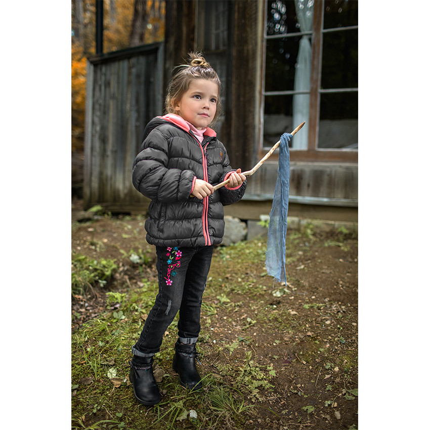 Bottines noires effet cuir avec tresse et noeud à la cheville 