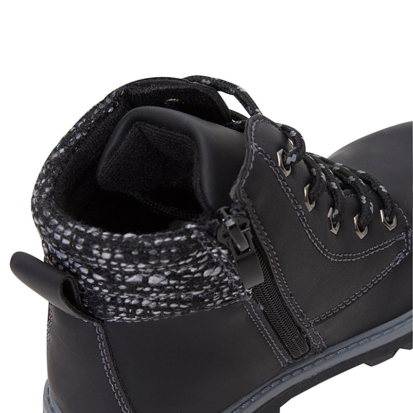 Bottillons aspect cuir avec col en tricot 
