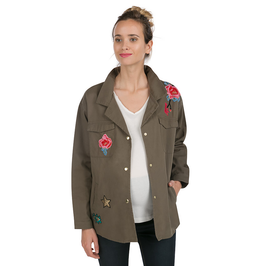 Veste de grossesse kaki avec fleurs brodées 