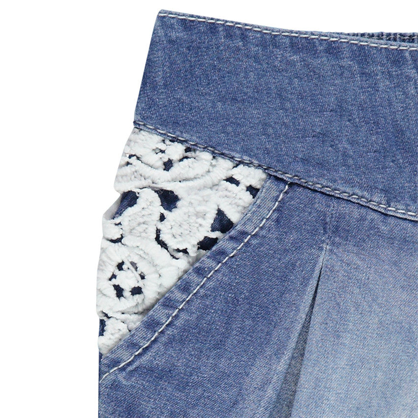 Short en chambray et dentelle 