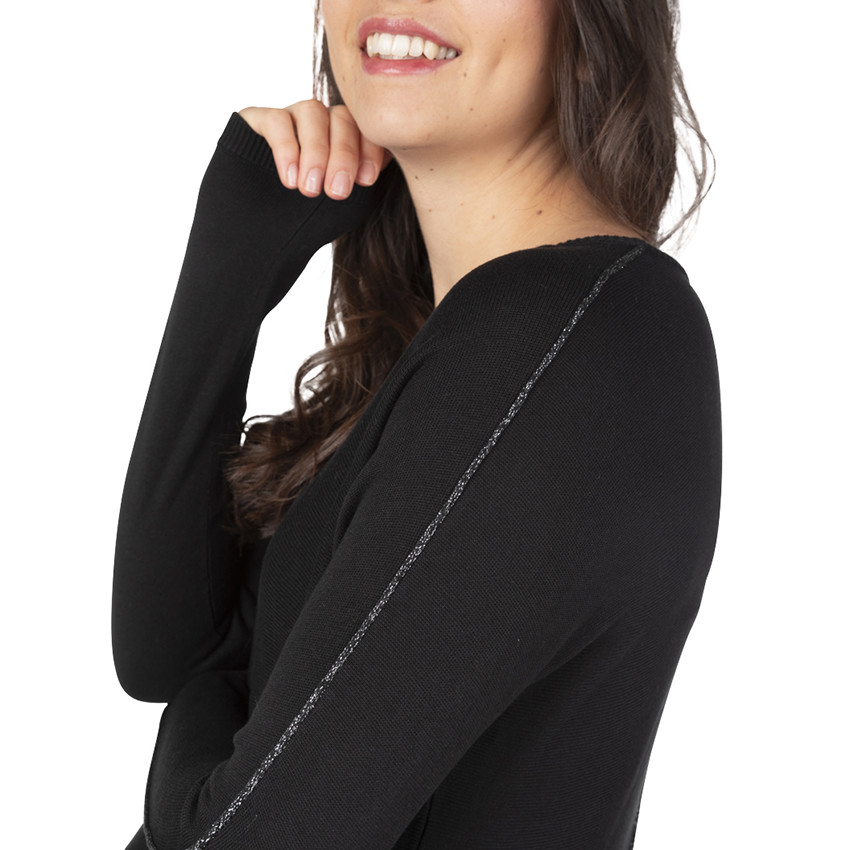 Pull fin de grossesse avec passepoils brillants 