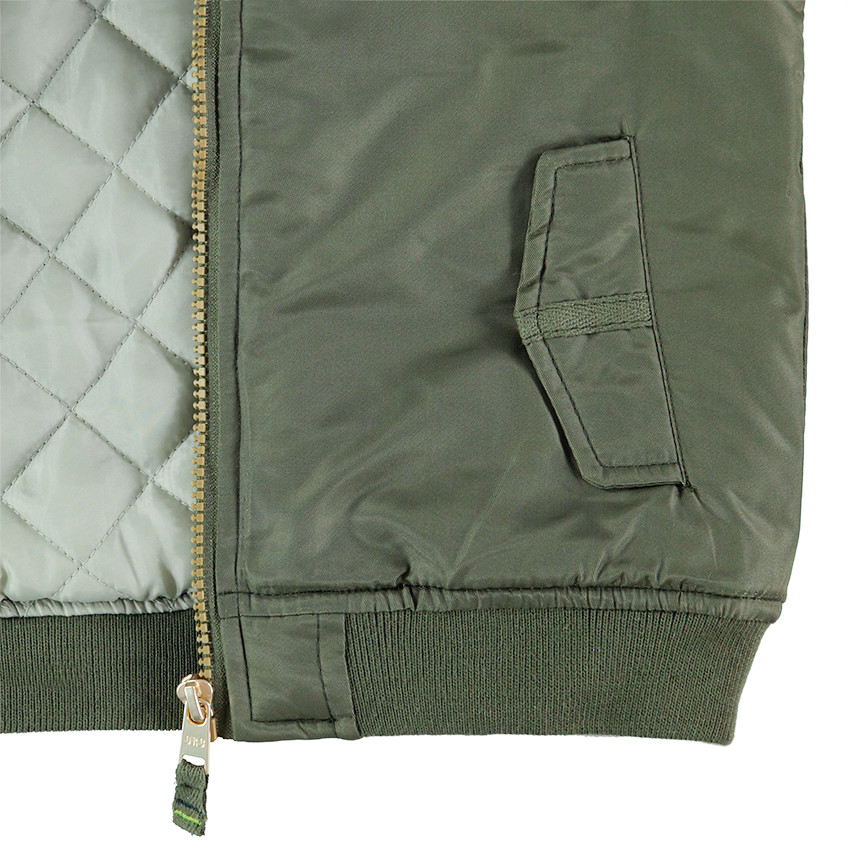 Blouson kaki avec badges et poches 