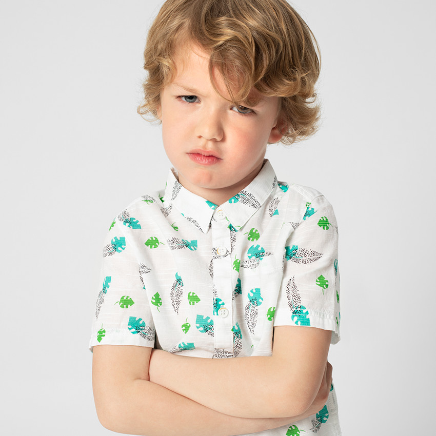 Chemise manches courtes en coton fantaisie avec feuilles imprimées 
