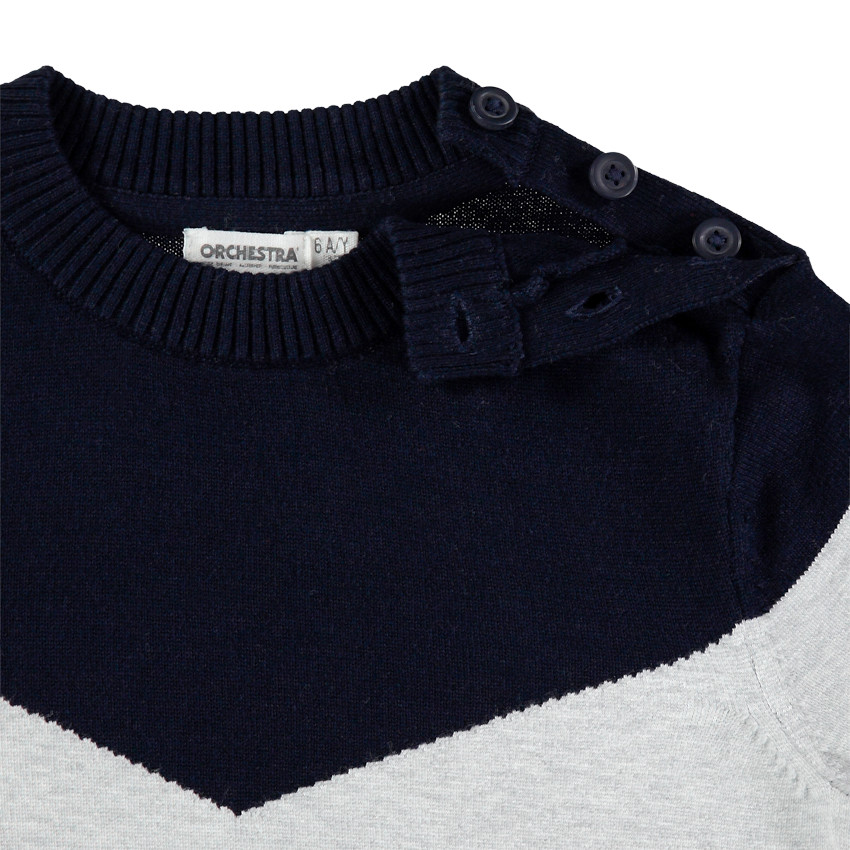 Pull en tricot à bandes et jeux de mailles 