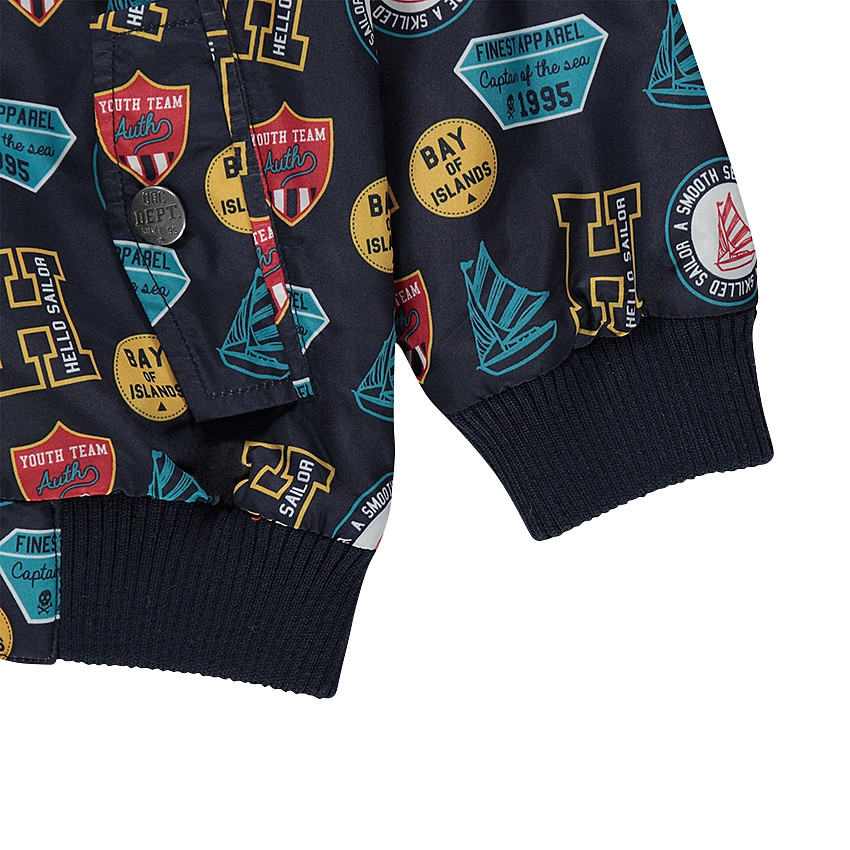 Coupe-vent réversible à capuche amovible 