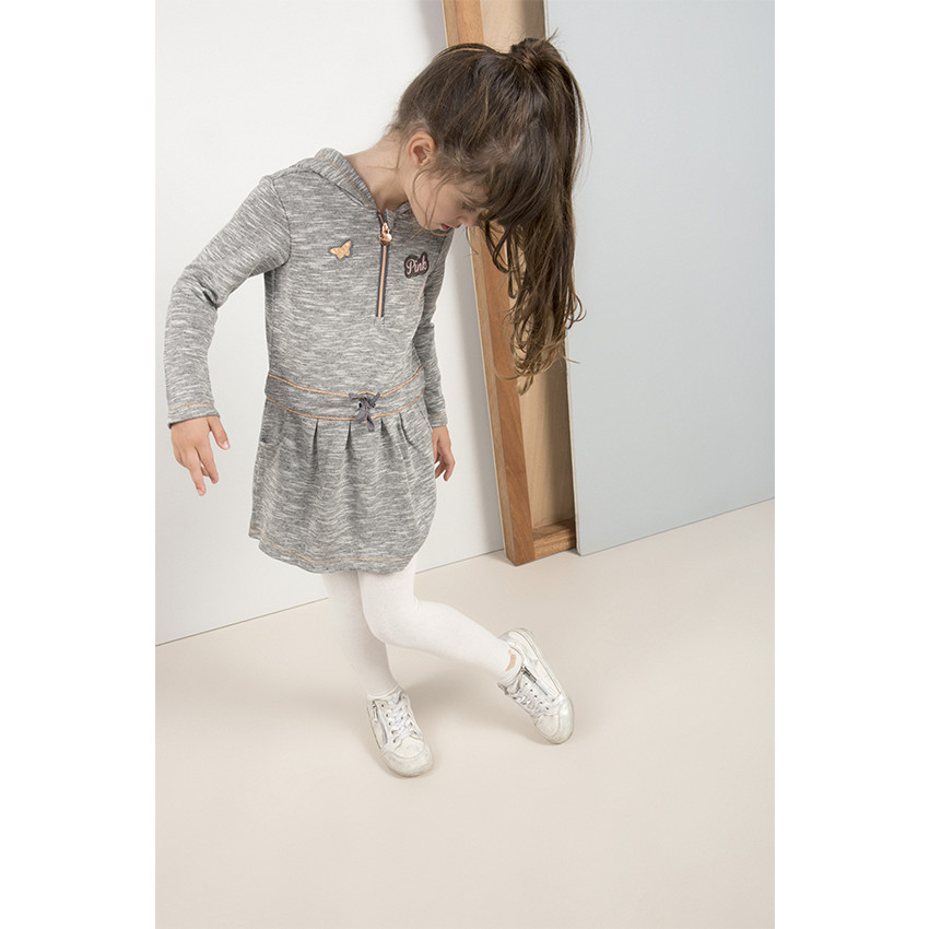 Robe à capuche en molleton avec badges papillon et coeur 