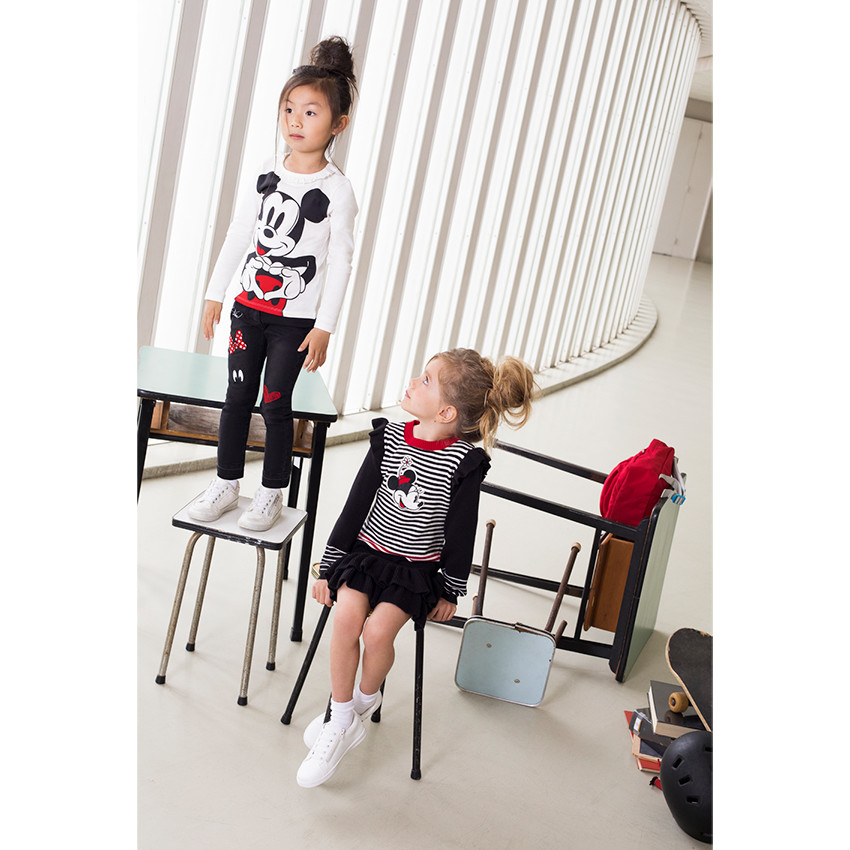 Tee-shirt manches longues en jersey avec print Disney Mickey et encolure volantée 