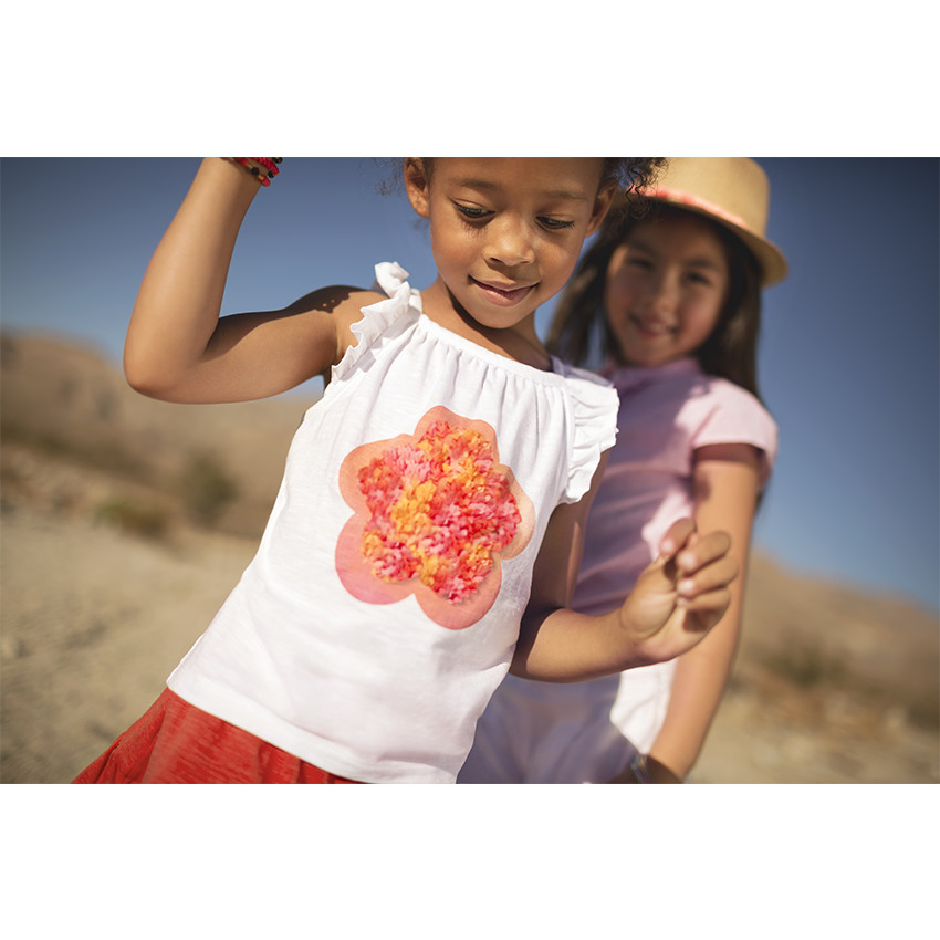 Débardeur volanté avec fleurs brodées en relief 