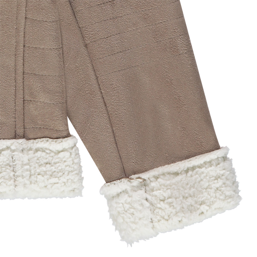 Perfecto effet peau retournée avec doublure sherpa et broderies 