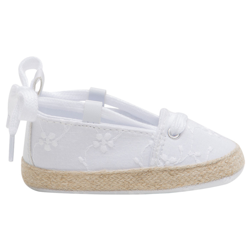 Espadrilles souples avec motif brodé ton sur ton 