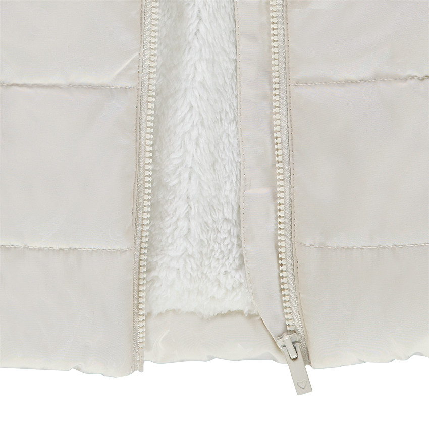 Parka matelassée à capuche amovible avec doublure en sherpa 