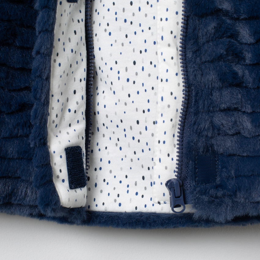 Gilet sans manches à capuche en sherpa badge lune 