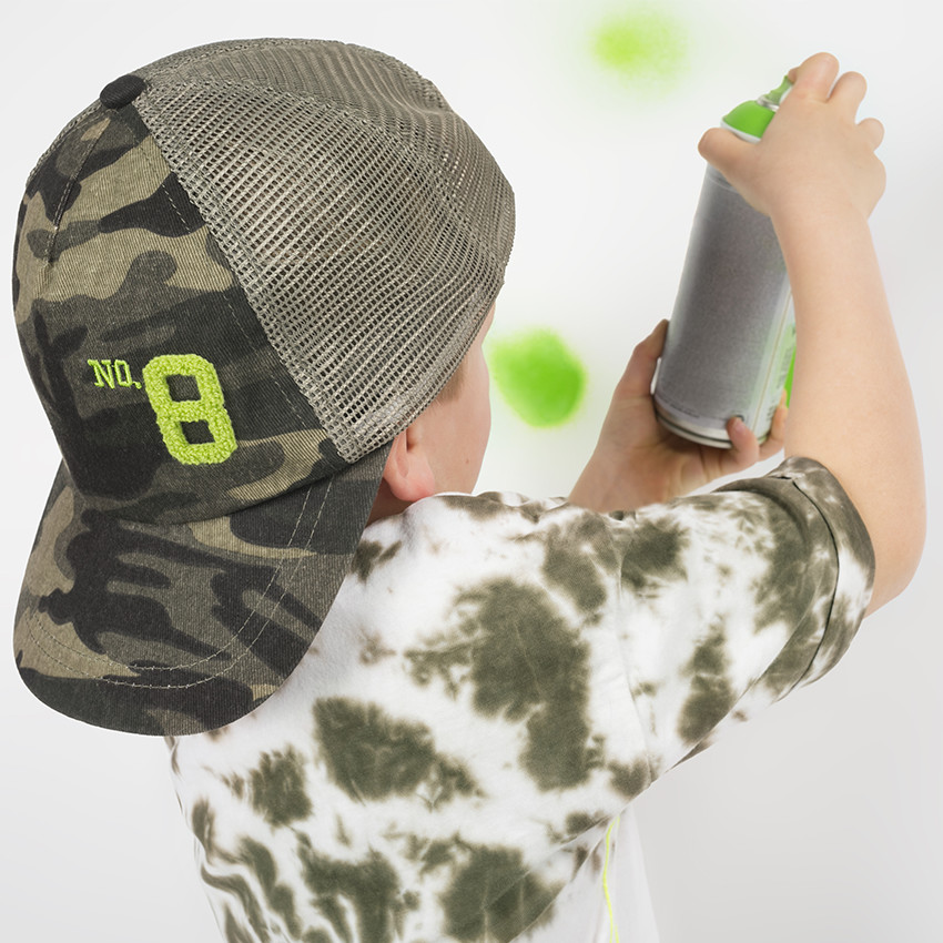 Casquette en twill motif army avec mesh au dos 