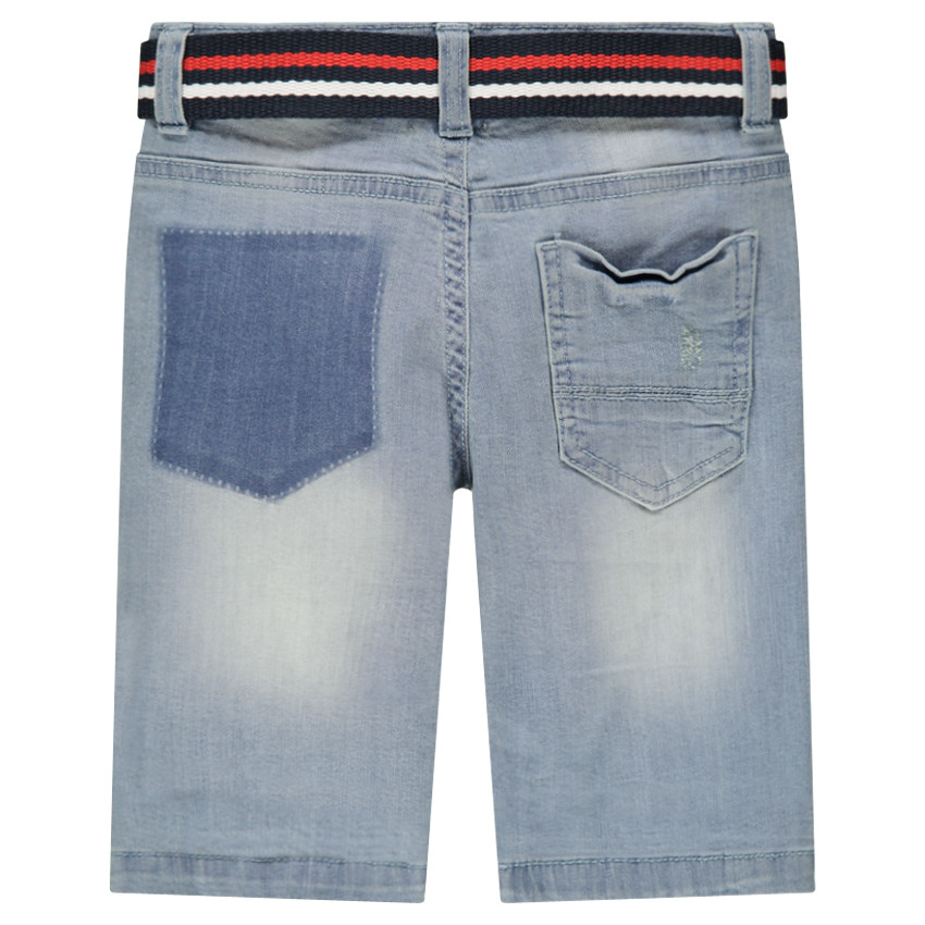 Bermuda en jeans effet used et crinkle avec ceinture amovible 