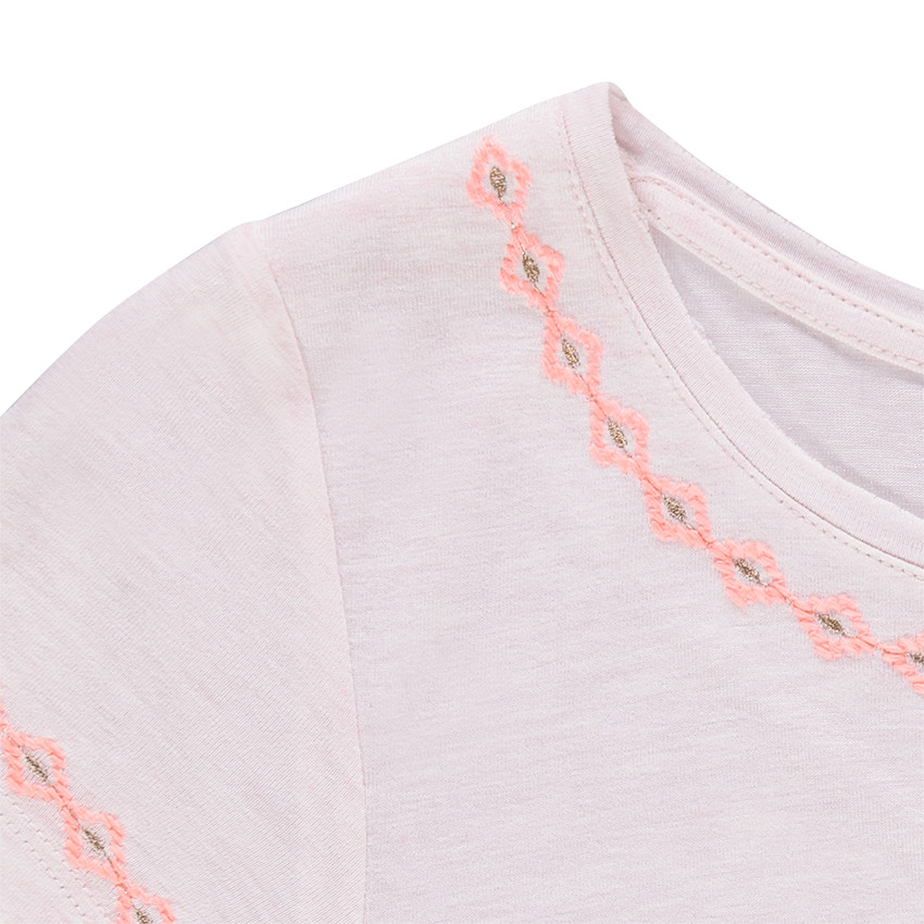 Tee-shirt manches courtes avec fines broderies 