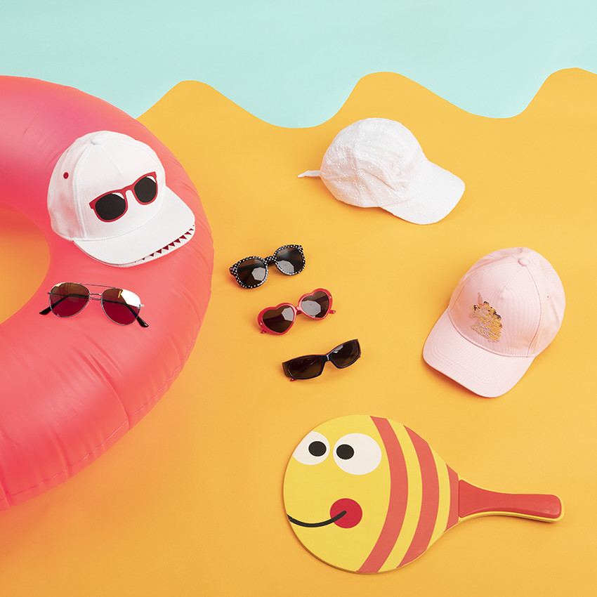 Casquette rayée en twill avec lunettes printées et double visière 