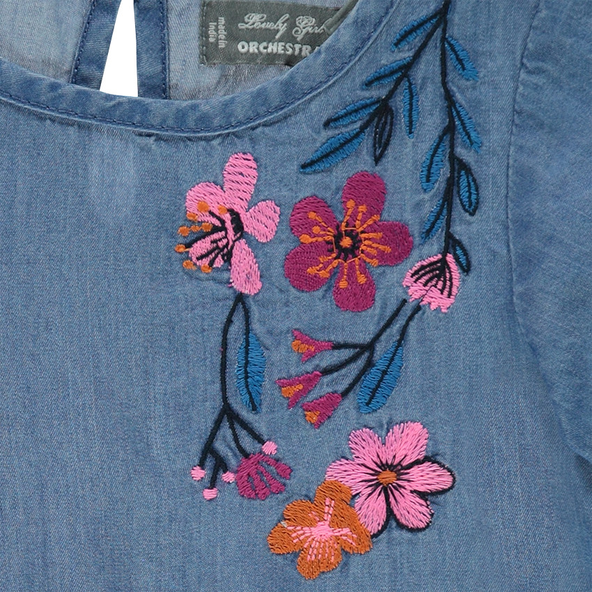 Robe volantée en Tencel avec fleurs brodées 