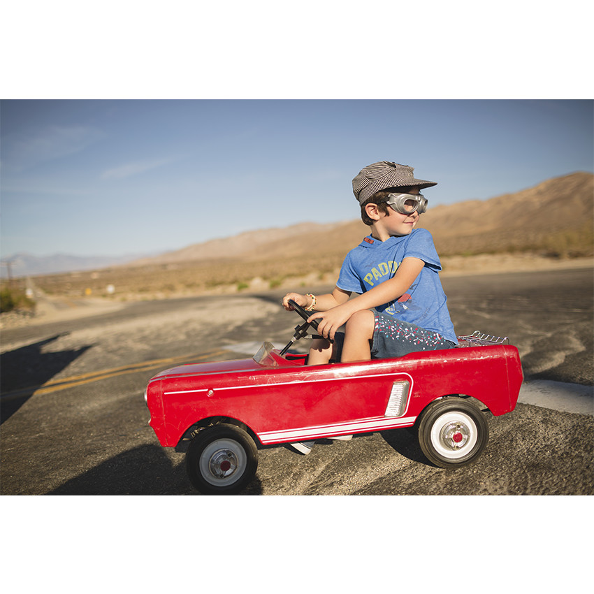 Bermuda en molleton effet jeans used avec taches colorées 