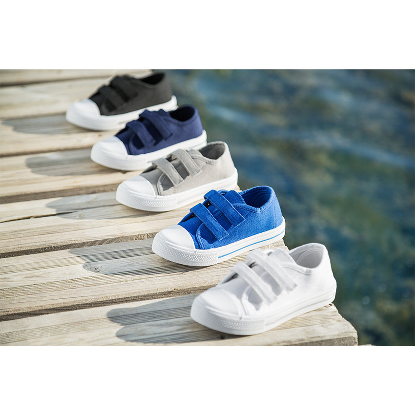 Baskets basses en toile à scratchs du 20 au 23 