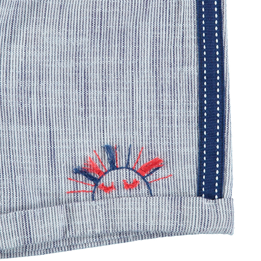 Short en maille mélangée avec bandes appliquées et broderie 