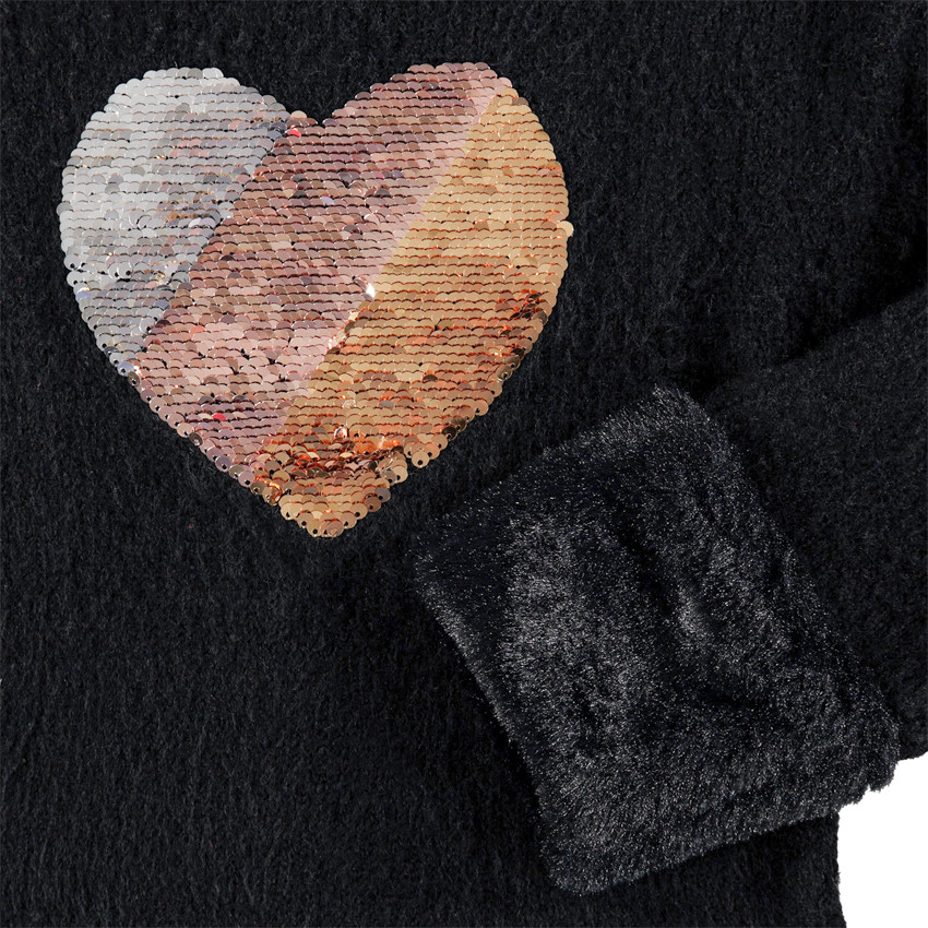 Pull en maille avec coeur en sequins magiques et détails sherpa  