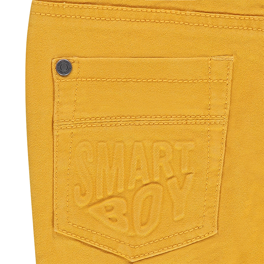 Pantalon effet crinkle avec poche à inscription reliéfée 