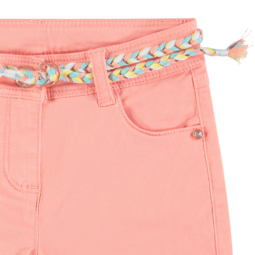 Pantacourt en coton uni avec ceinture tressée amovible 