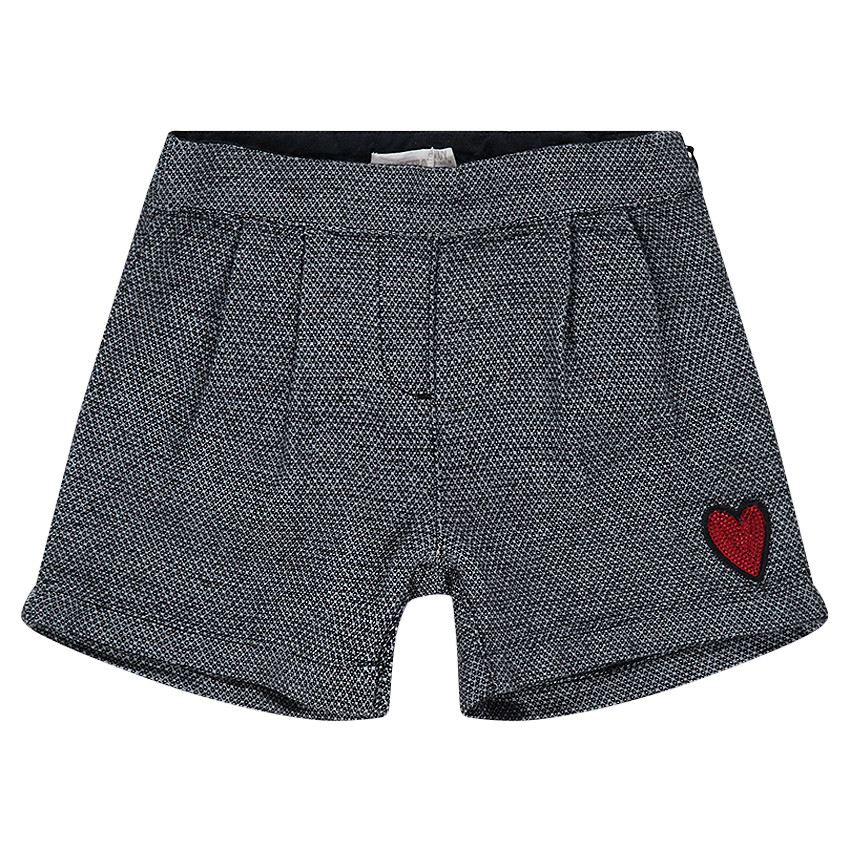 Short en coton fantaisie avec coeur en sequins rouges 