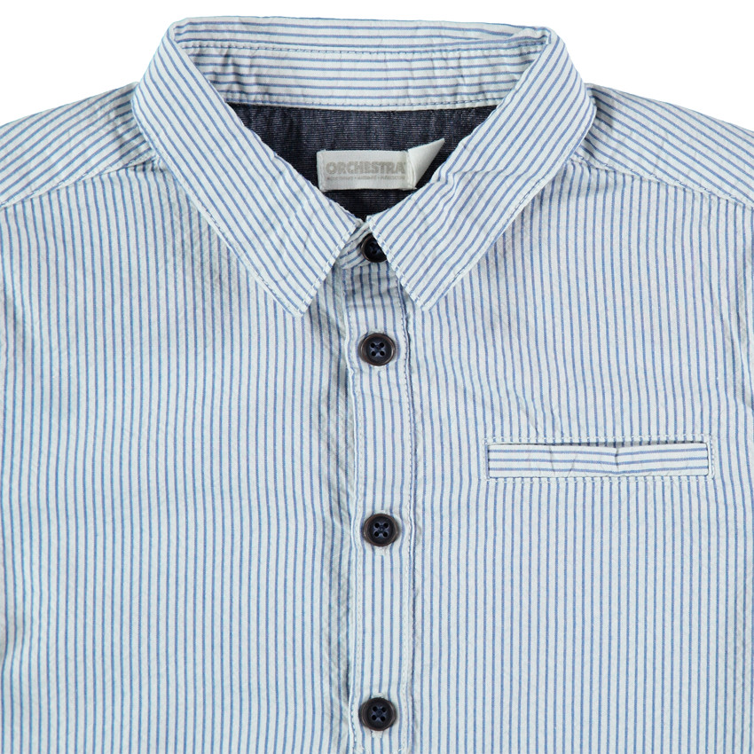 Chemise manches courtes à fines rayures verticales 