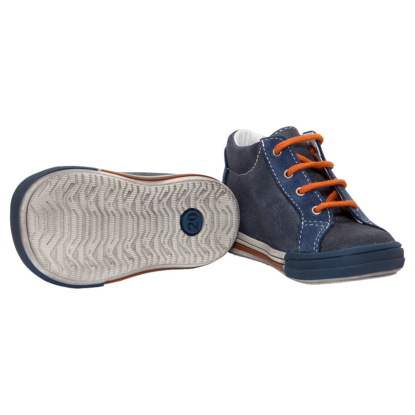 Bottillons en cuir avec inscription printée 