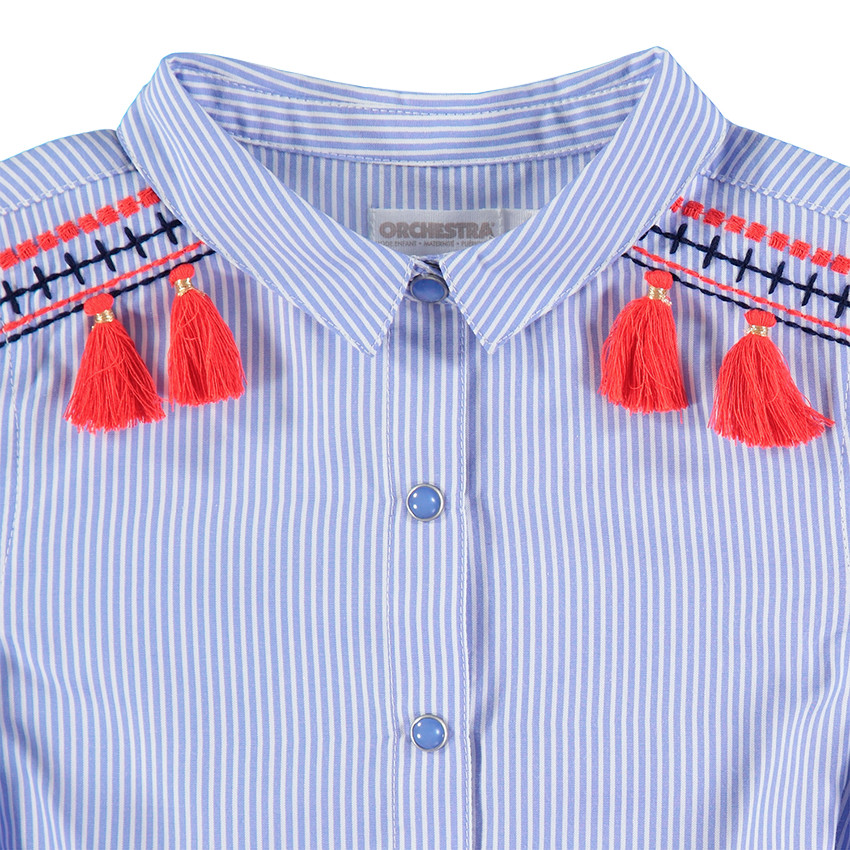 Robe chemise à fines rayures avec ceinture tressée 