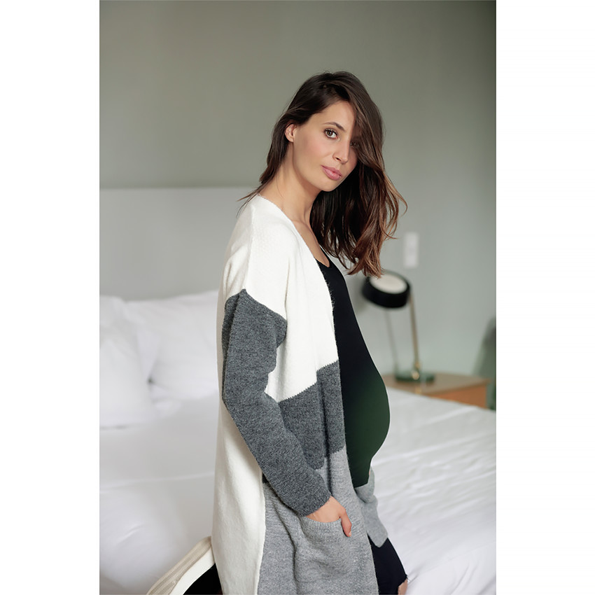 Jeans de grossesse slim avec déchirures genoux 