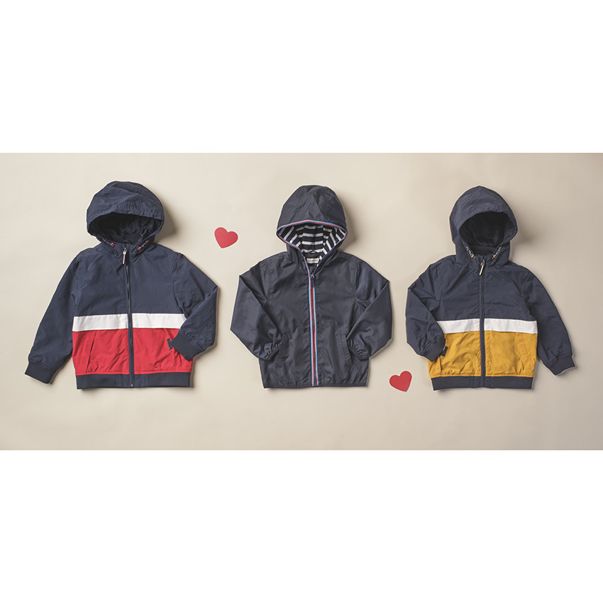 Coupe-vent à capuche tricolore doublé mesh 