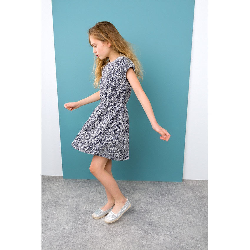 Robe manches courtes imprimée all-over. 