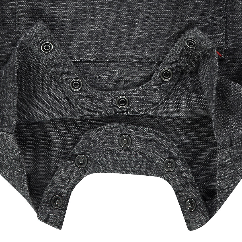 Salopette short en coton fantaisie avec badge twill ©Smiley 