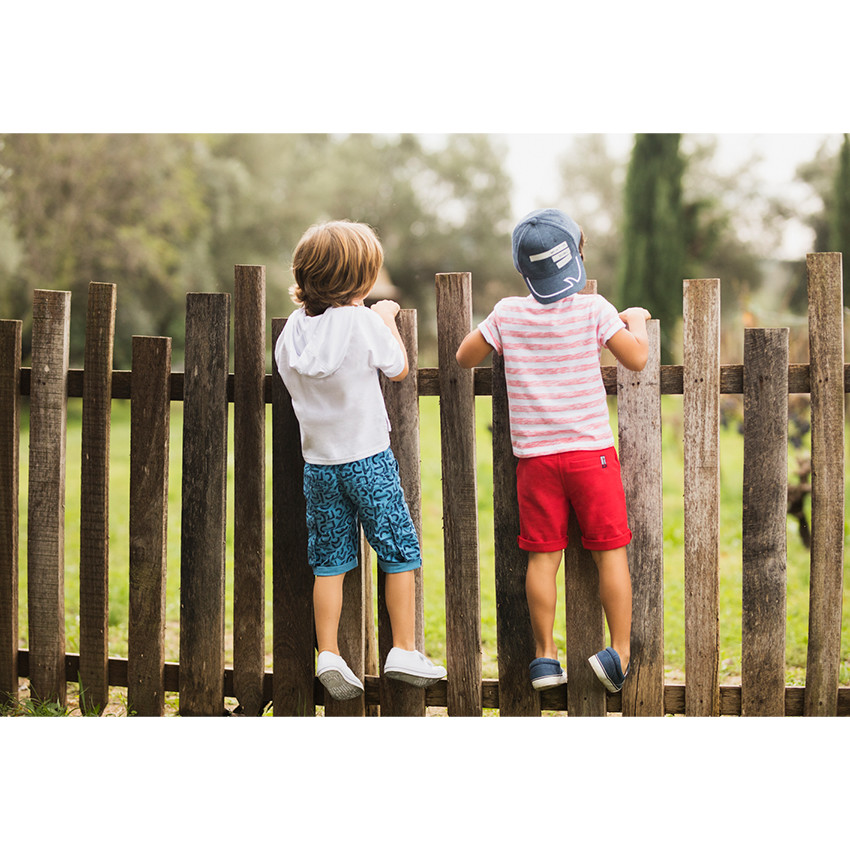 Tee-shirt manches courtes en jersey avec message brodé 