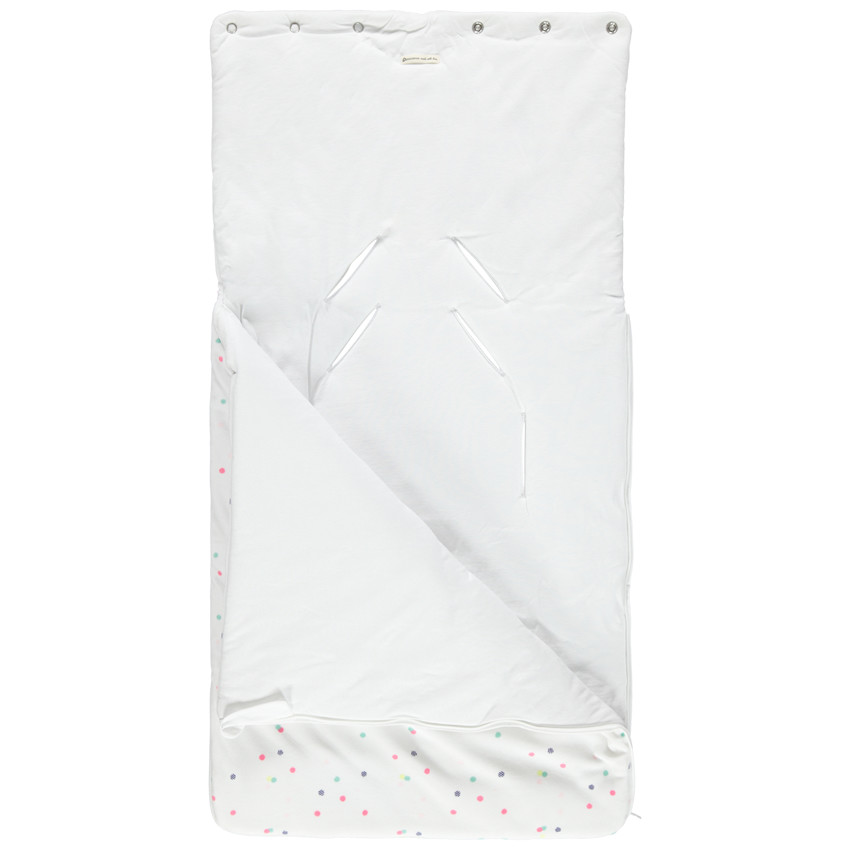 Nid d'ange à pois all-over et chat brodé 