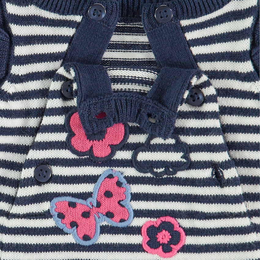 Barboteuse rayée en tricot avec badges et broderies 