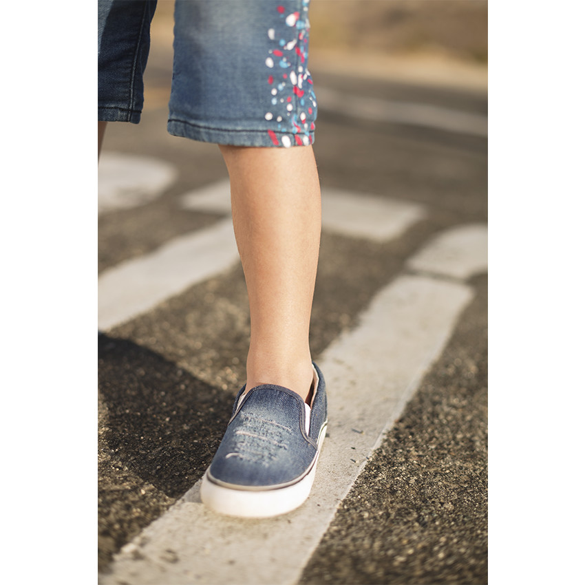 Baskets basses en toile effet used du 24 au 27 