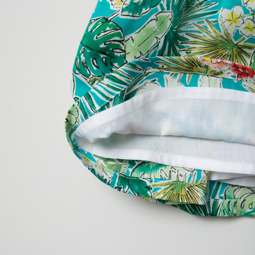 Robe à épaules dénudées et imprimé floral 