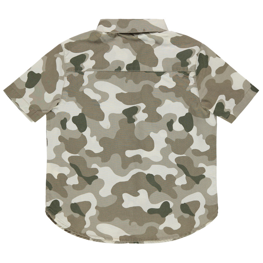 Chemise manches courtes imprimée camouflage à poches  